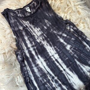 Old Navy Luxe Black and White Tie-Dye Tank Top